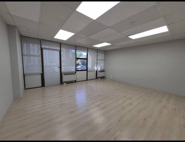898M² OFFICE TO LET IN SANDTON CENTRAL